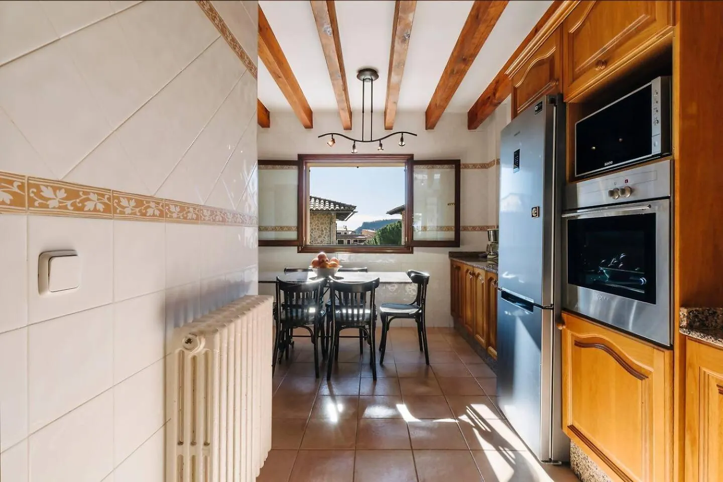 בית נופש הוילה ולדמוסה Casa Camila ספרד