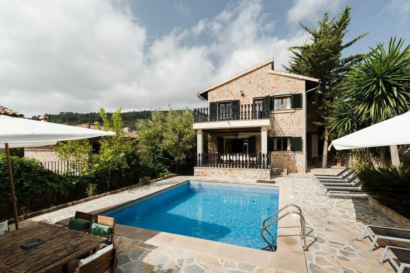 הוילה ולדמוסה Casa Camila ספרד
